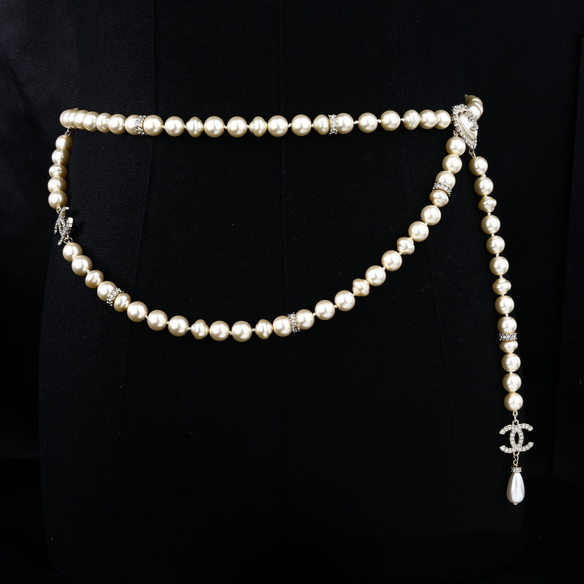 CHANEL 25S CHAIN BELT IN WHITE PEARL 614476